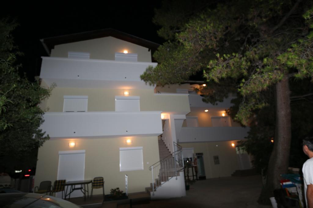 Novalja Inn 2 Εξωτερικό φωτογραφία