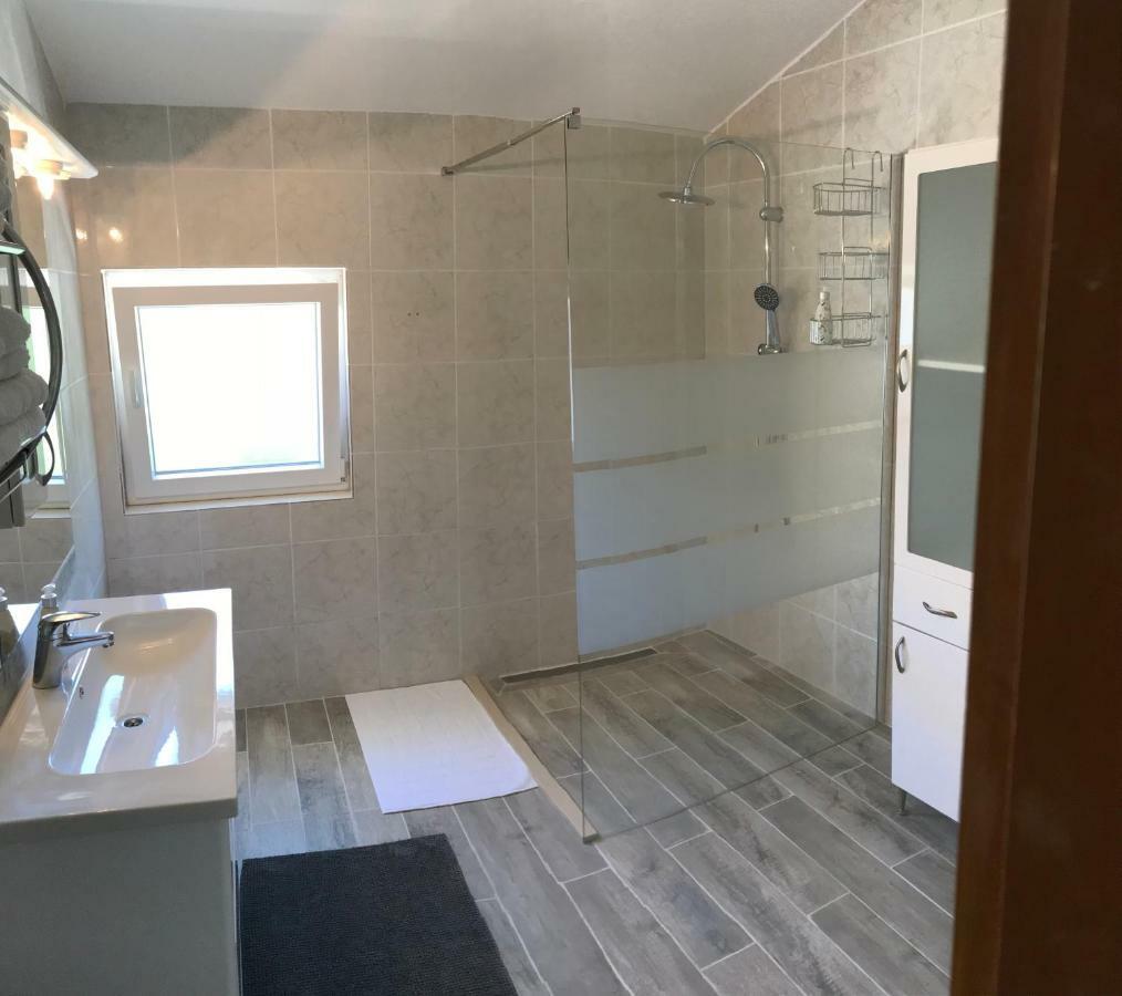 Novalja Inn 2 Εξωτερικό φωτογραφία